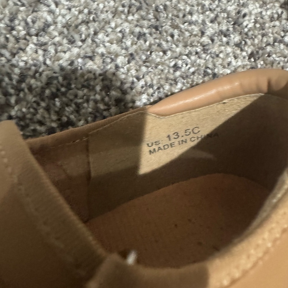 Classic Tan Kids tap Shoes - Picture 3 of 3